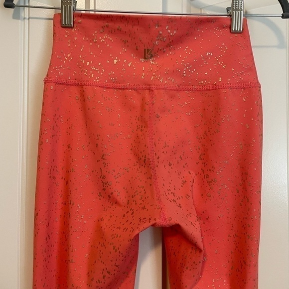 Buff Bunny coral rosé ombré gold splatter high rise leggings size small - Picture 6 of 9